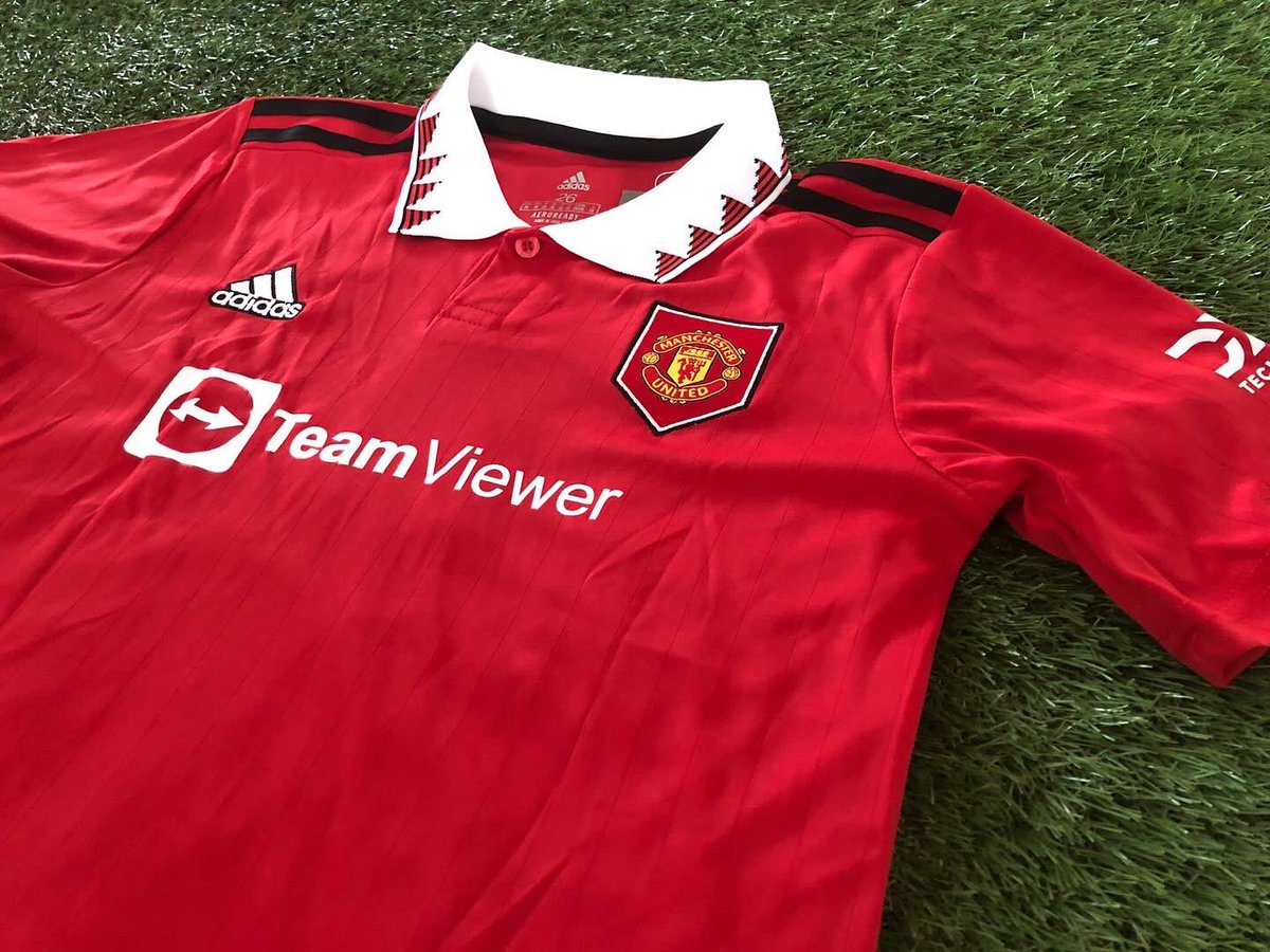 FootballRoom44's tweet photo. Delivery day👇

The details on these tops is 🤯

Ordered 9th July…… ⚡️

Taking orders everyday 

DM us to order 📲

Online catalogue 👇

https://t.co/Fp6TvMKM2r

Instagram: FootballCollection2.0

Facebook group: https://t.co/3jamU88oyA https://t.co/9Of4iWwgOP