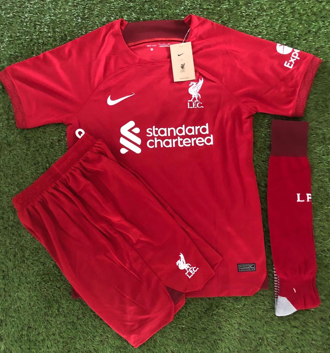 FootballRoom44's tweet photo. Delivery day👇

The details on these tops is 🤯

Ordered 9th July…… ⚡️

Taking orders everyday 

DM us to order 📲

Online catalogue 👇

https://t.co/Fp6TvMKM2r

Instagram: FootballCollection2.0

Facebook group: https://t.co/3jamU88oyA https://t.co/9Of4iWwgOP