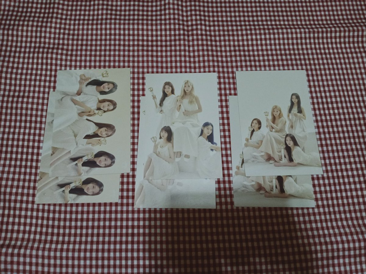 #OnhandsByPCPH #PCPH_Clearance
LOONA Light stick Anniversary Postcard Unit

📍100php each + local sf
📍DOP: 4 days reservation
📍Onhand and ready to ship

Reply mine LOONA LS Postcard + unit or dm us to claim

tags wts lfb ph go loona pc photocard