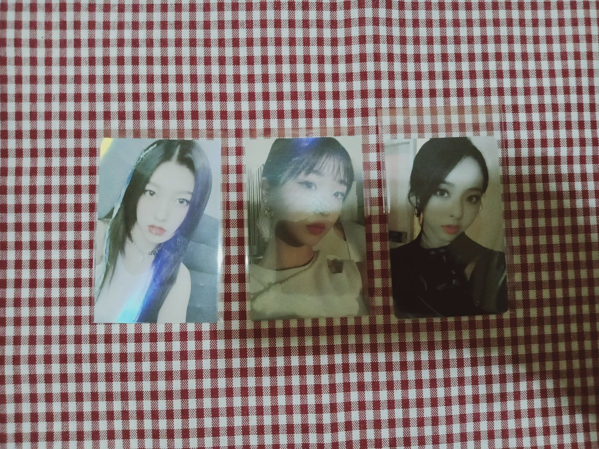 #OnhandsByPCPH #PCPH_Clearance
LOONA Assorted LOONA &amp; POB

📍500php each + local sf
📍DOP: 4 days reservation
📍Onhand and ready to ship

Reply mine with the picture or dm us to claim

tags wts lfb ph go loona pc photocard choerry yeojin vivi