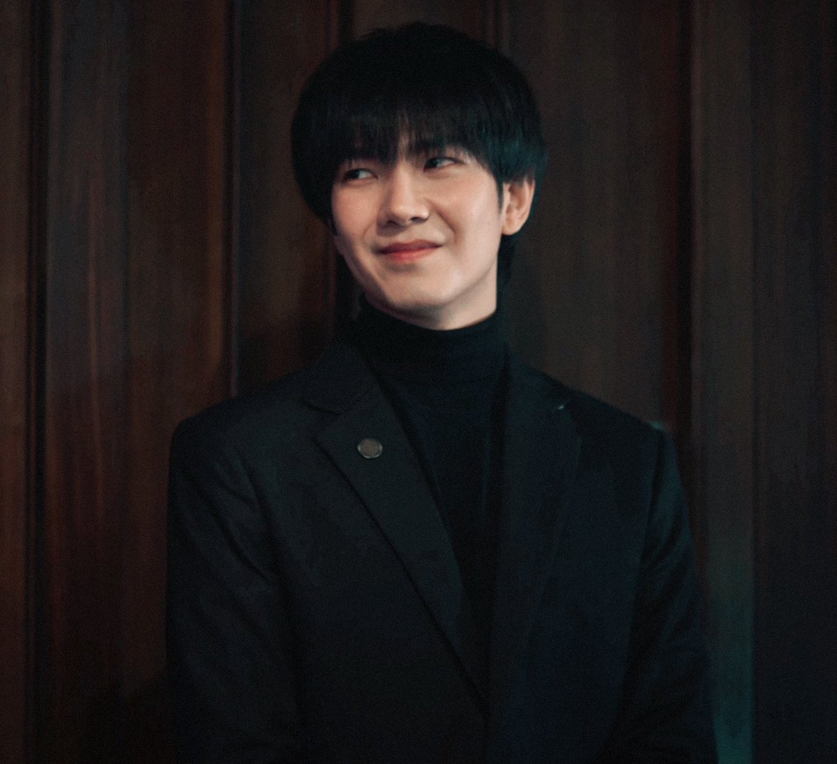Chom_Pooooo's tweet photo. แต่ยอมรับเลย ลุคเสี่ย35ล้าน กับ ลุคคุณหัวหน้าบอดี้การ์ด คือตราตรึงมาก
#เวกัสพีท https://t.co/49A8ls1n7r