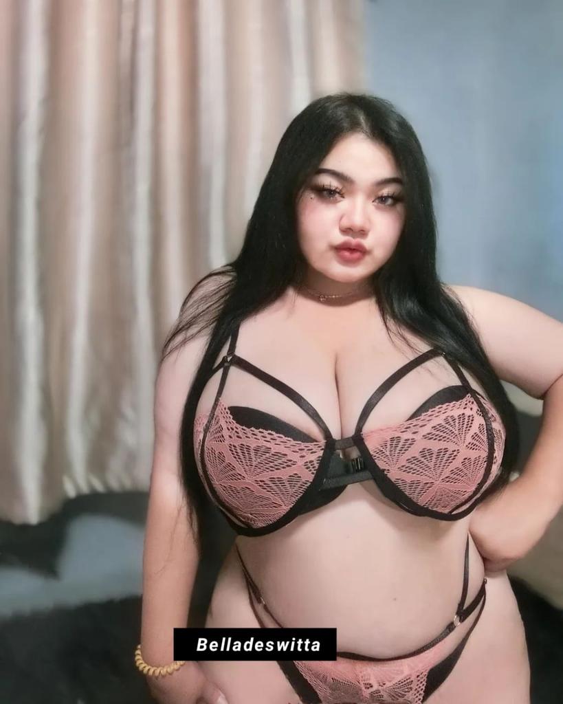 belladeswitta's tweet photo. Kamu suka yang besar apa yang kecil ..??? https://t.co/GexCCAHEJt