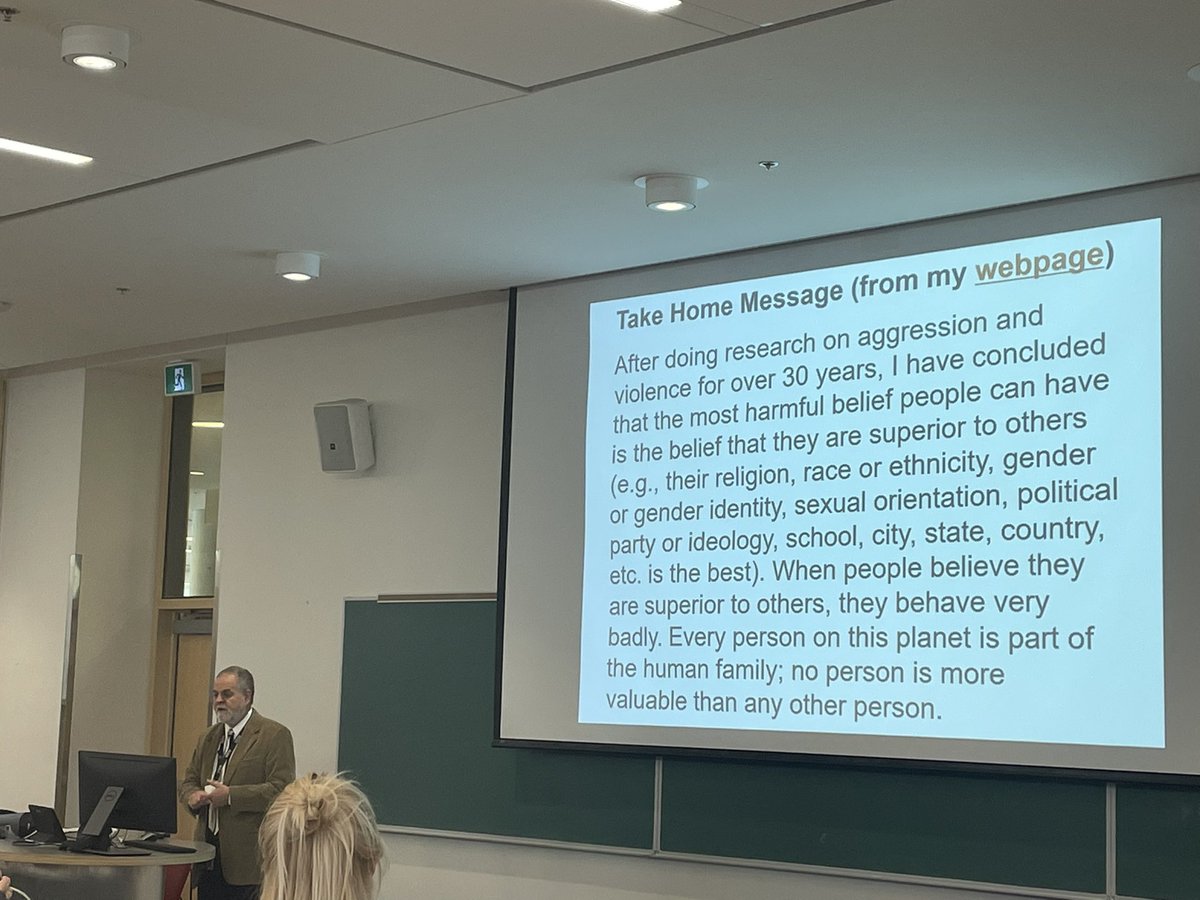 liz_summerell's tweet photo. Fascinating plenary talk this morning by @BradJBushman on Narcissism and self esteem. His take home message really resonated with me #ISRA2022 https://t.co/fvUY366efL