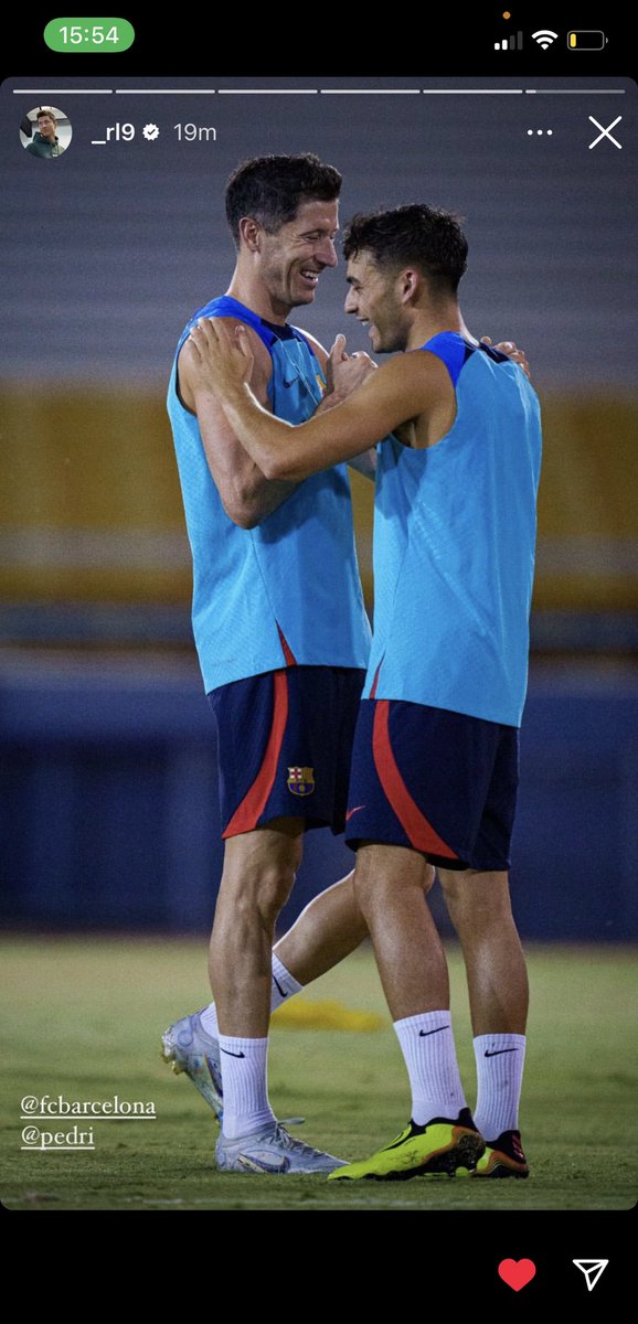 YA SON MEJORES AMIGOS. ESTOY BRINCANDO SIUUUUU