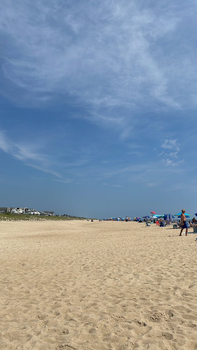 IslandFenwick's tweet photo. Hot &amp; Sunny in Fenwick Island! Drink plenty of water, and always swim near a lifeguard 🌊 ☀️ 🏖 https://t.co/S4TlaXHfDP