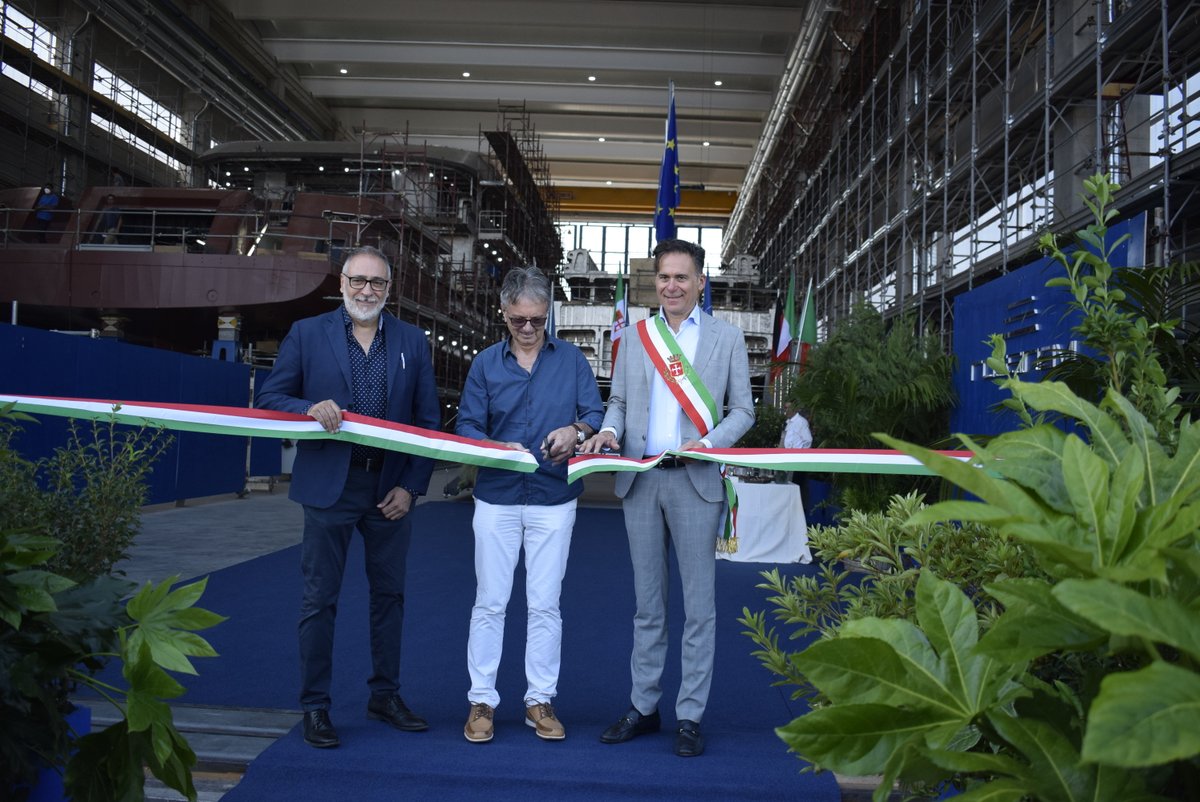 NavicelliS's tweet photo. Di nuovo l'agenzia stampa https://t.co/EICOI0WXcC dedica un articolo sull'area di Navicelli

RossiNavi ha infatti aperto il secondo sito produttivo nell'area
@ComunePisa @Agenzia_Ansa 

https://t.co/RBDRCPSIR3 https://t.co/GAsYOHm0AA