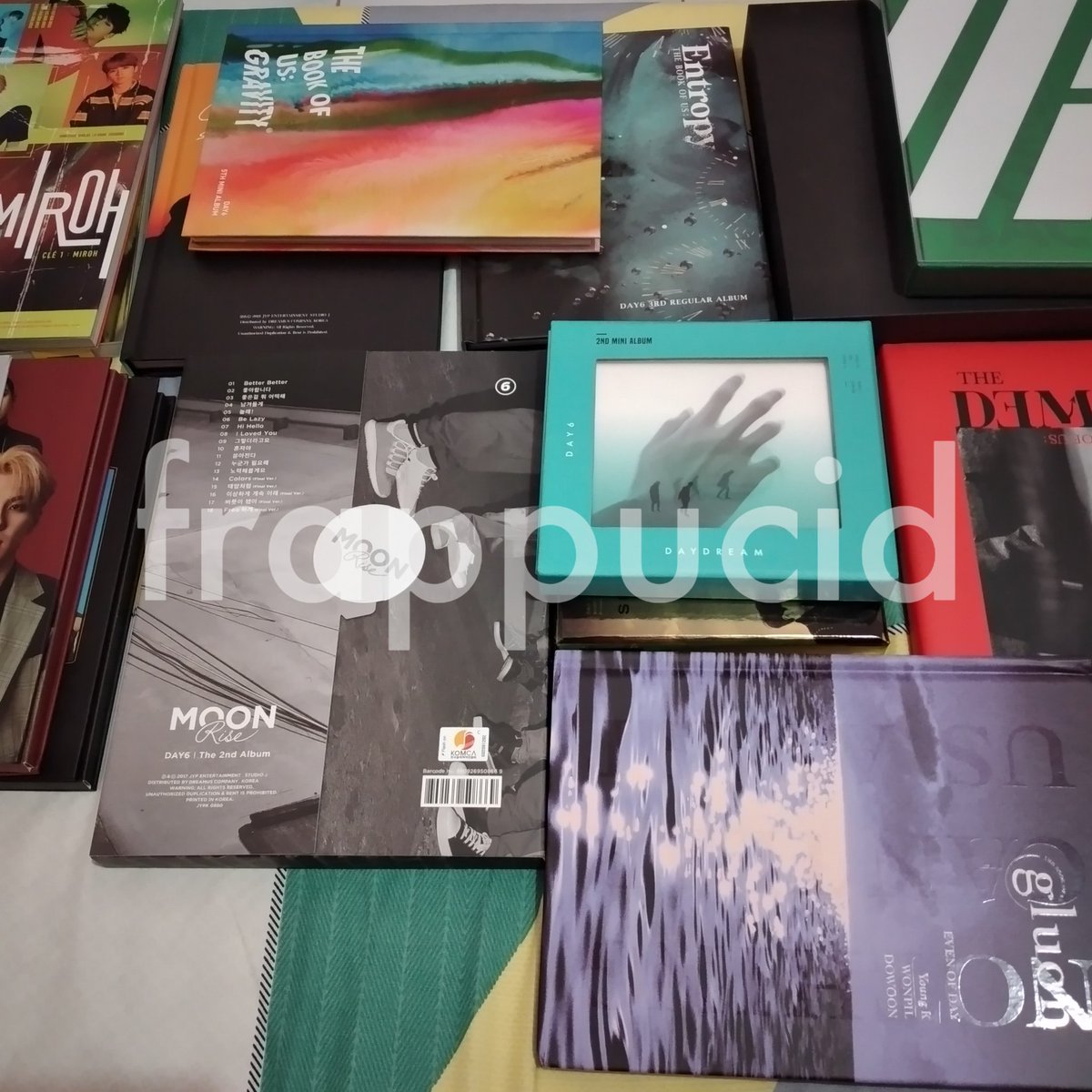 frappucid's tweet photo. Halloo~~ mau jual preloved album day6, stray kidz, ikon, bigbang nih. Ada yang fullset sama album only ya. So stay tuned 👌🏻 https://t.co/oaowLvPFgZ
