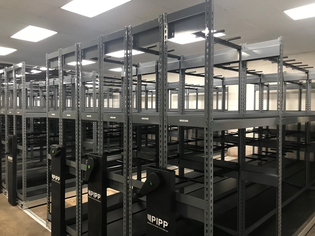 VineyardsCC's tweet photo. Our golf bag storage area has undergone a complete renovation to make way for brand new bag storage to accommodate additional golf members.

#bagstorage #golfmembers #golf #golfclub #countryclub #vineyardsnaples #vineyardscountryclub https://t.co/LBJbG7Dxca
