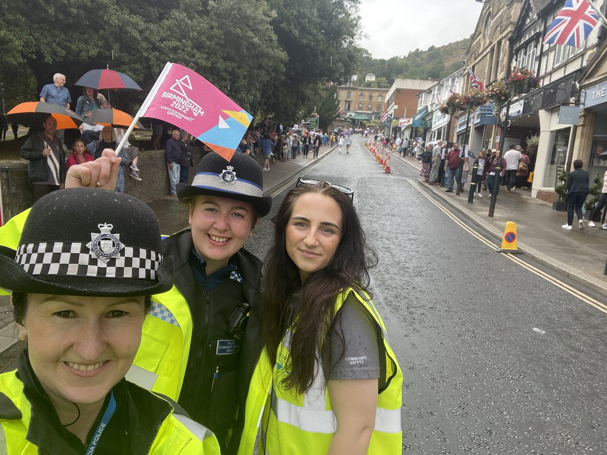 MalvernCops's tweet photo. All ready for the Queens Baton Relay to arrive in #GreatMalvern A bit of rain won’t stop us enjoying the festivities 🥳 
@CG2022_WMP @OurMalvernHills #B2022police #CommonwealthGames2022 3879 https://t.co/Fs9KFBv3Kn