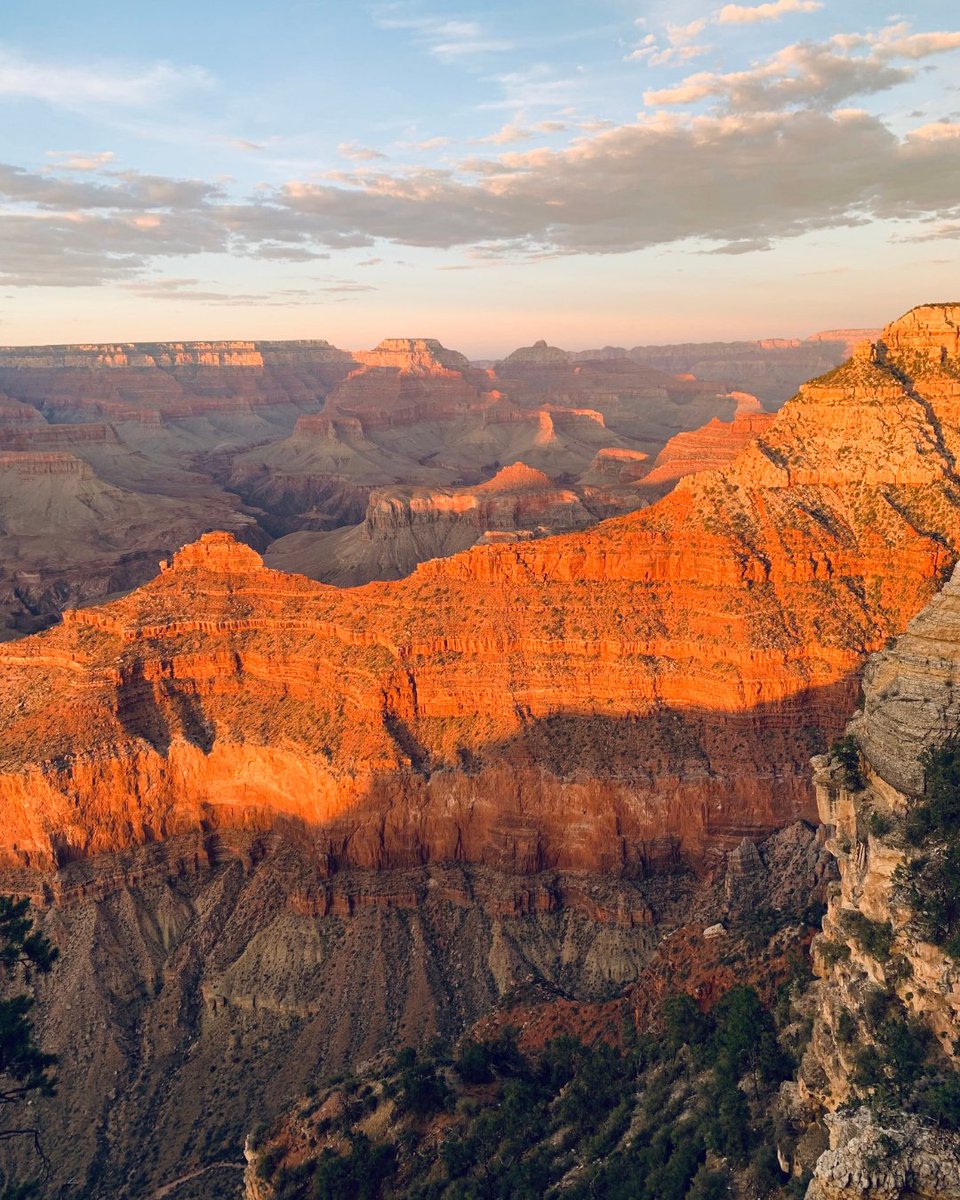 Those unfiltered summer sunsets. Are we right? Or are we right? What end-of-day moments have you recently paused for? Where were you and what were you in the middle of? #weareOUTDOOR