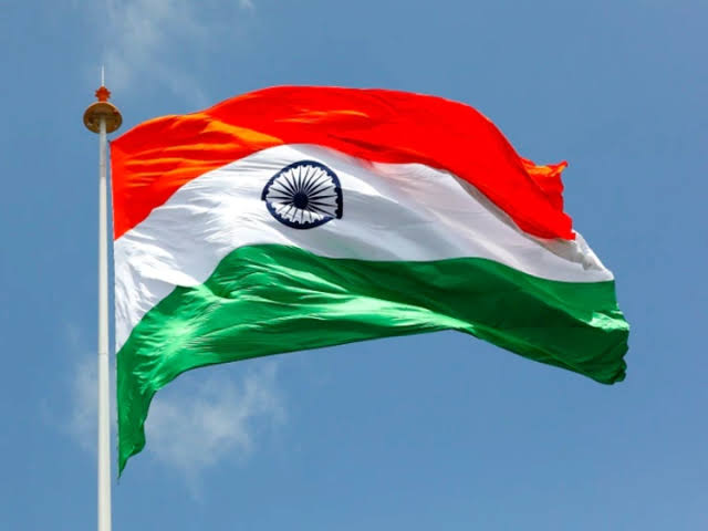 आज 22 जुलाई का हमारे इतिहास में विशेष महत्व है।  1947 में आज ही के दिन हमारे राष्ट्रीय ध्वज को अंगीकार किया गया था।
#HarGharTiranga
