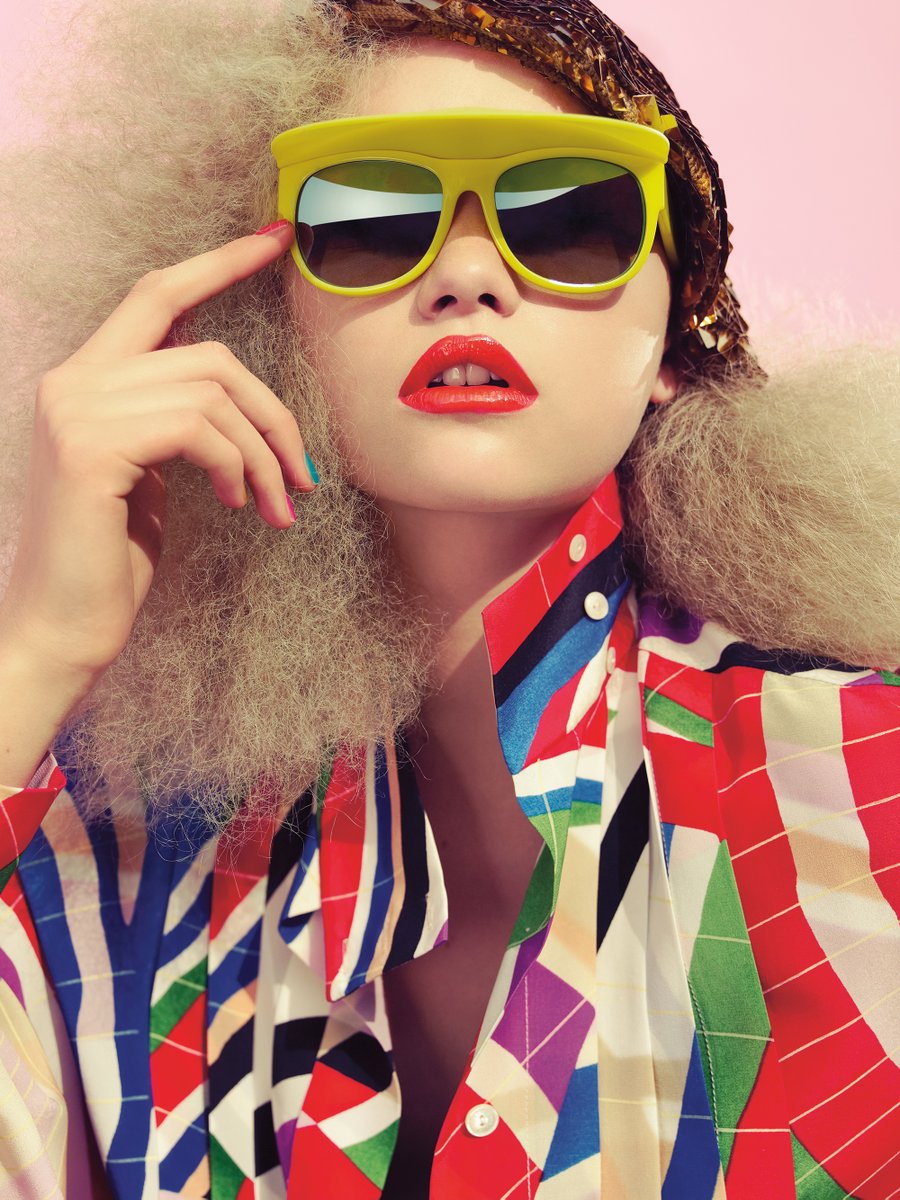 Mario Testino tweet media