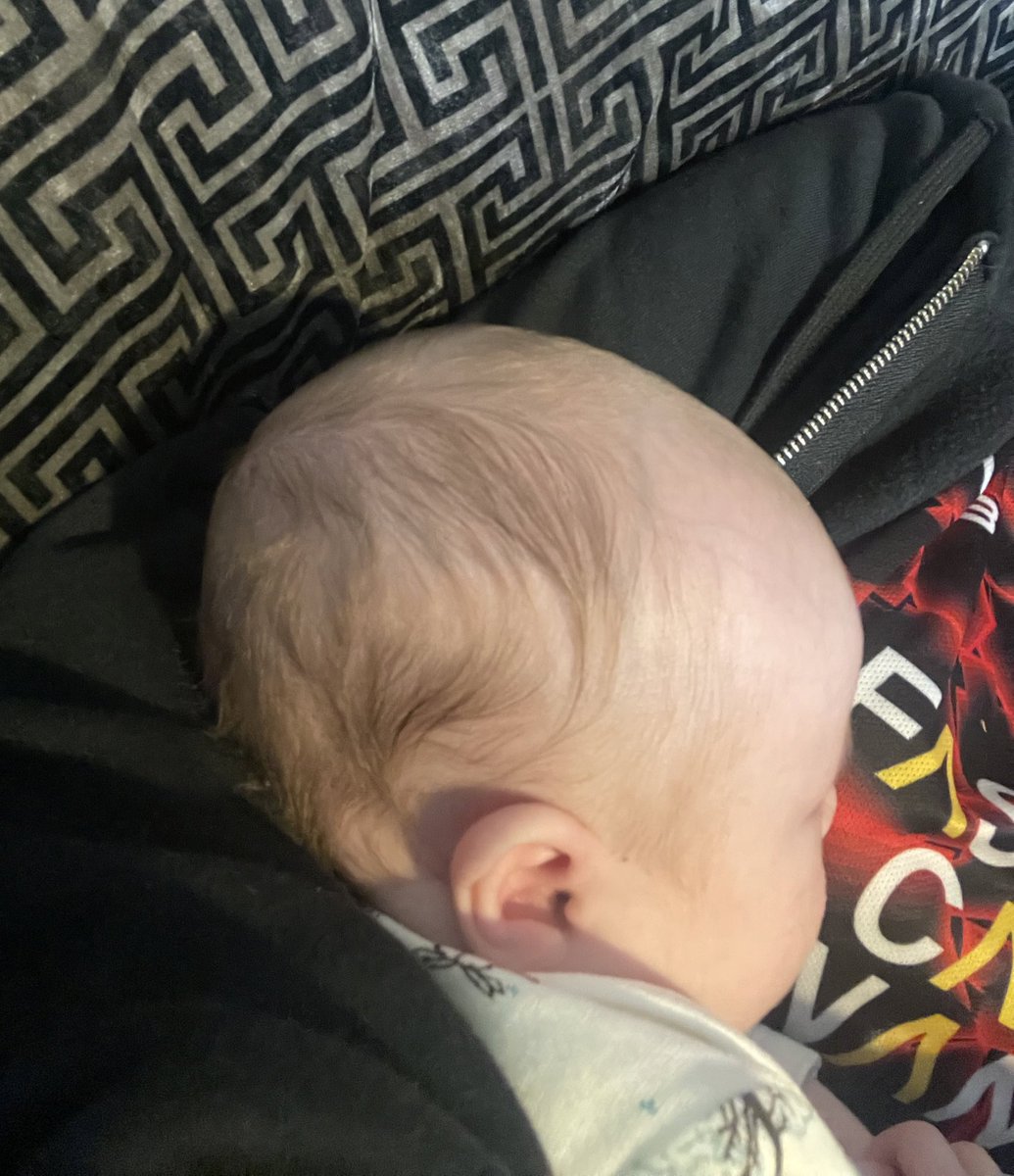 claire_s_1989's tweet image. Fridays just me and the youngest… 💙 6 weeks old today 💙 #son #thirdborn #mummysboy