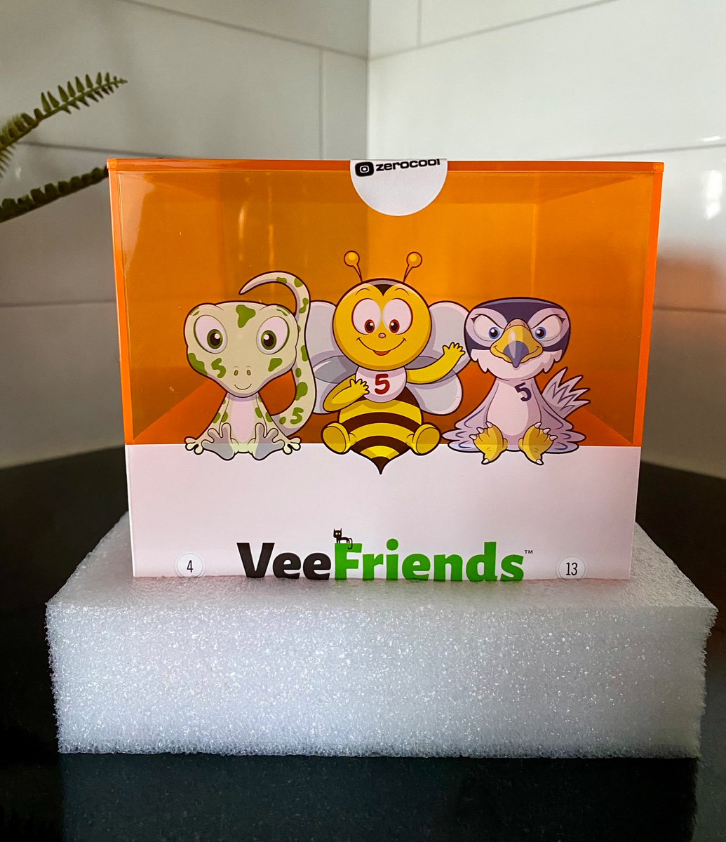 ThatCryptoGlow's tweet image. My series 2 collect and complete @veefriends trading cards arrived! 5’s edition in a Rare orange box... What would you do: sell, hold or open?? Let me know in the comments below.