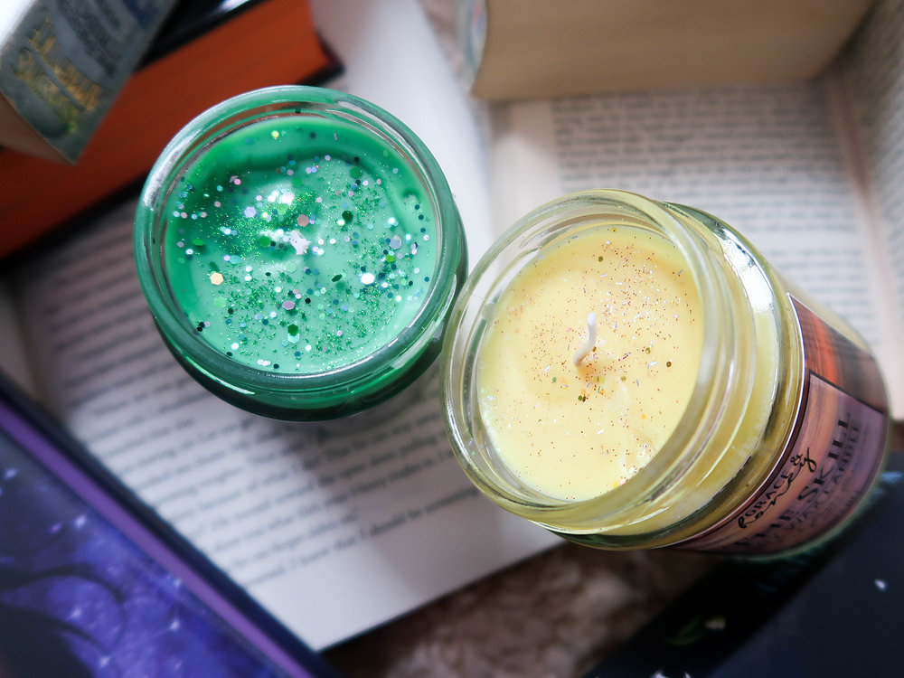 Smol Restock Tonight - 7PM BST

☂️ The Brolly Rail

🦌 Farseer Duo
🐺 The Wit
👑 The Skill

&amp; I also found a big bottle of fragrance oil for the <a href="/polarthon/">Polarthon ❄️</a> Goddess candle in the back of the cupboard!

graceandhoney.net
EU - etsy.com/uk/shop/BeccaA…