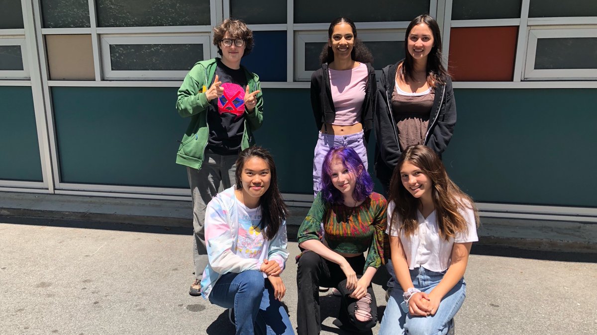 Sessumsbee's tweet photo. No Summer☀️Slack at KALW for Newscaster and Podcast Trainees 🤓 Check out Ben Trefny's @BentIdeas blog that inspires ��️ https://t.co/Lznd15FBkj #KALW @KALW #AssocContEd https://t.co/zJb272oB8Z