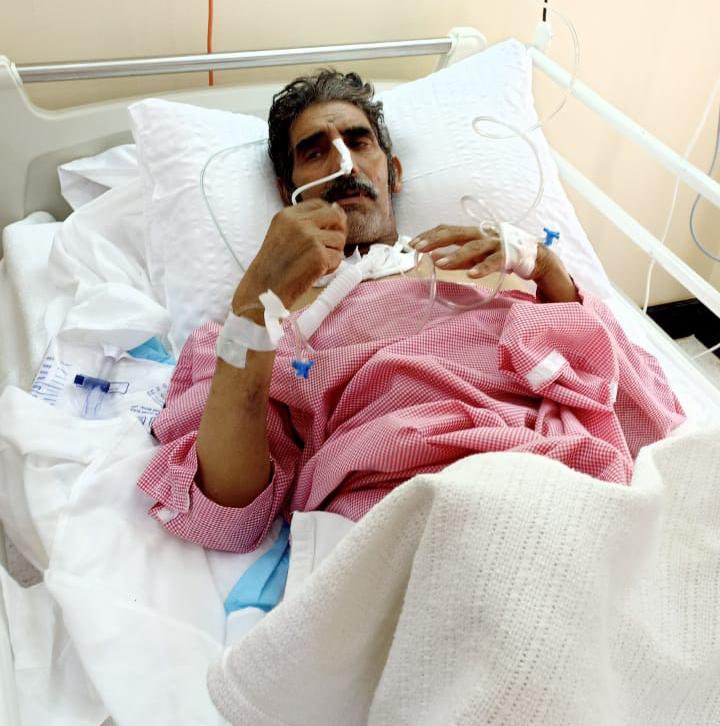 يامعالي وزير الصحة <a href="/FahadAlJalajel/">فهد الجلاجل</a>  <a href="/drmohka/">محمد خالد العبدالعالي</a> المواطن #شافي_دليمي_الحازمي مريض سرطان بالحنجرة نسأل الله له الشفاء والعافية منوم في مستشفى الأمير عبدالعزيز بن مساعد في مدينة #عرعر #يناشدكم_بإخلاء_طبي لعلاجه في المستشفيات المتقدمة في المملكة🇸🇦 #عاجلاً .