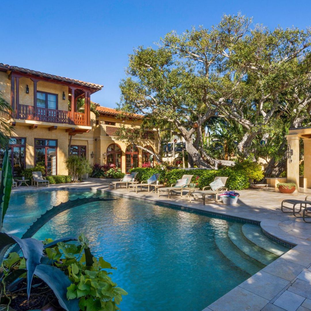 PascalLiguori's tweet photo. This fabulous Spanish Colonial-style, six-bedroom, custom-designed estate, features the beauty and serenity of the Intracoastal Waterway. 

📍333 Palm Trail Delray Beach, FL

Offered at: $13.495 Million
6 bedrooms | 7.3 Bathrooms | 12,914 SqFt

https://t.co/AfPGFOUp09 https://t.co/ucfNowGe5C