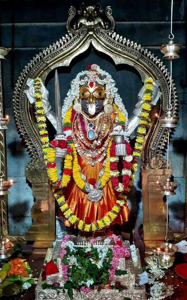 bsmaddodi's tweet photo. #DroupadiMurmu pray lord Sri Krishna Godess Durga and lord Janardhan to bless you with a successful tenure at #Rastrapathi Bhavan... we welcome you madam to #Udupi #Karnataka https://t.co/i3kOgshk9t