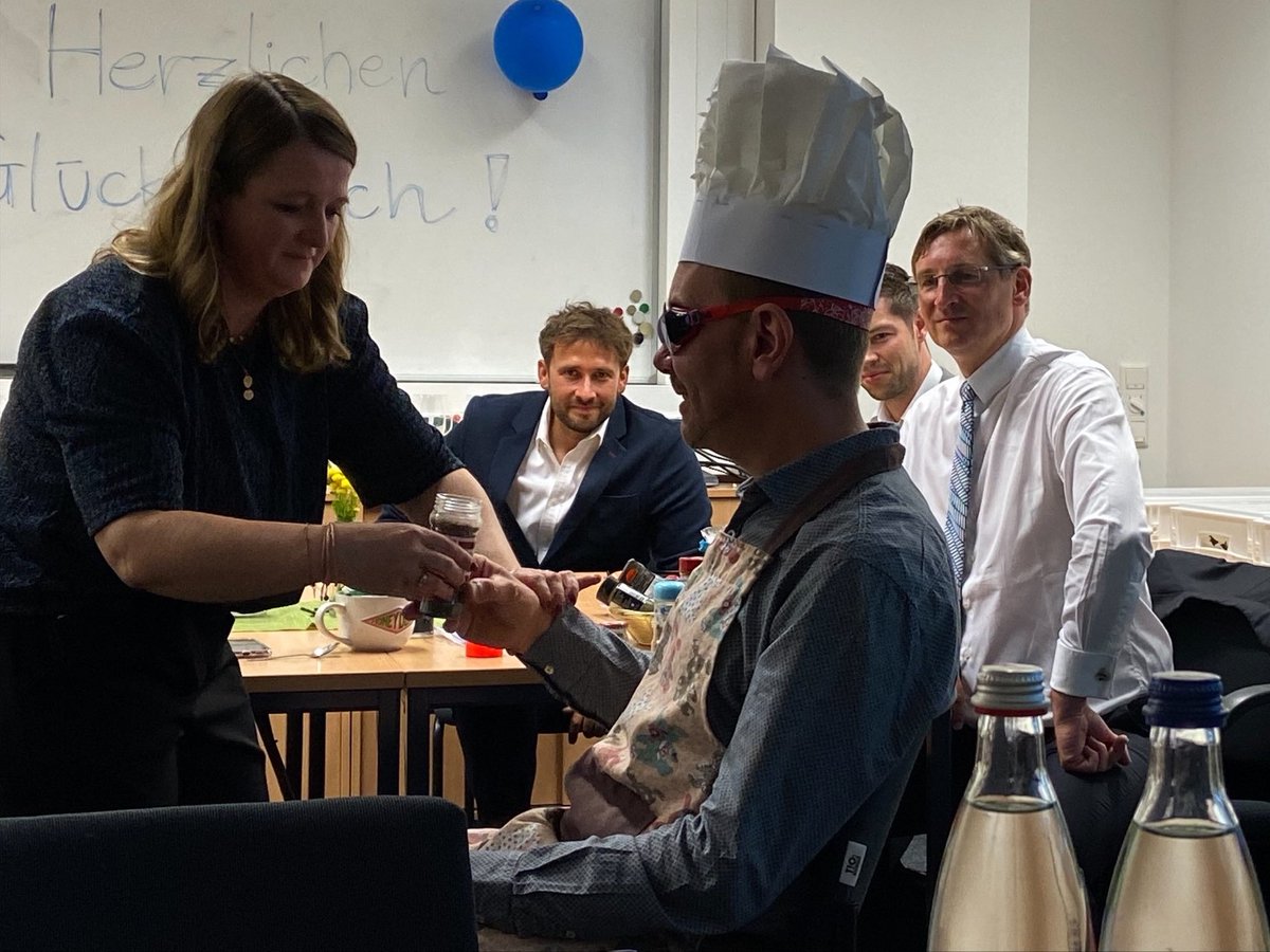 rubstahl's tweet photo. Warm congratulations to Pascal Lequime, who successfully defended his dissertation. He passed luckily our traditional second examination as well!🙂
We wish him all the best for the future.🥳👨‍🎓
#Dissertation #Chef #happyday #marathon #firefighter https://t.co/q43gpqDeGw
