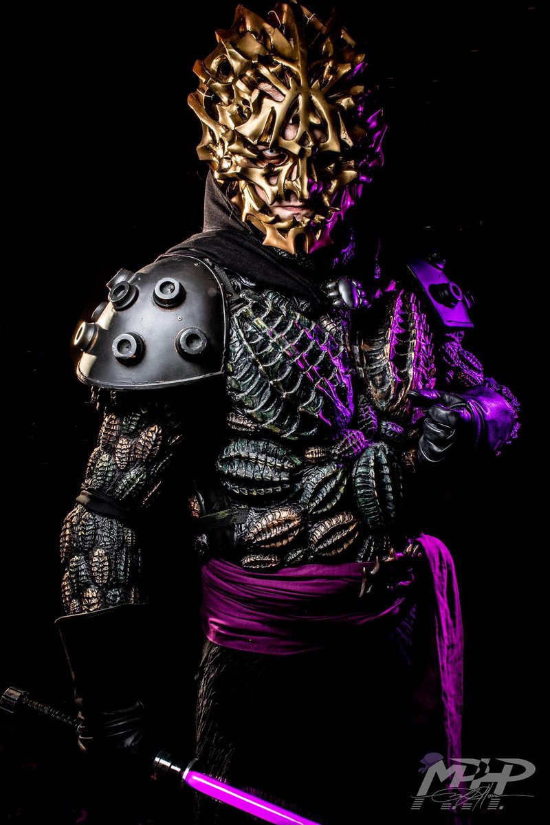 Darth Bane, Orbalisk Armor
Designed and hand-sculpted by Thomas J. Spanos

Photos by Michael P. Hoover Photography
2022 Fan Expo Chicago
#DarthBane #Orbalisk #Dessel #SithAri
