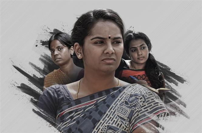 skygazerr_'s tweet photo. Big win for #TamilCinema with 10 national awards! Happy dat besides #SooraraiPottru &amp; #Mandela, #SivaranjaniyumInnumSilaPengalum bagged 3 awards. Such a wonderful &amp; poignant depiction of ordinary yet phenomenal women taking on patriarchal oppression in their own unique ways! 👏❤️ https://t.co/Hbe3Qp8KVK