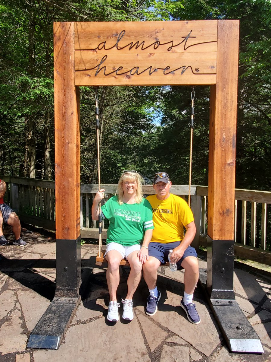 Angie_Litton's tweet photo. Blackwater Falls is so beautiful #almostheaven https://t.co/cmWiPGYJPa