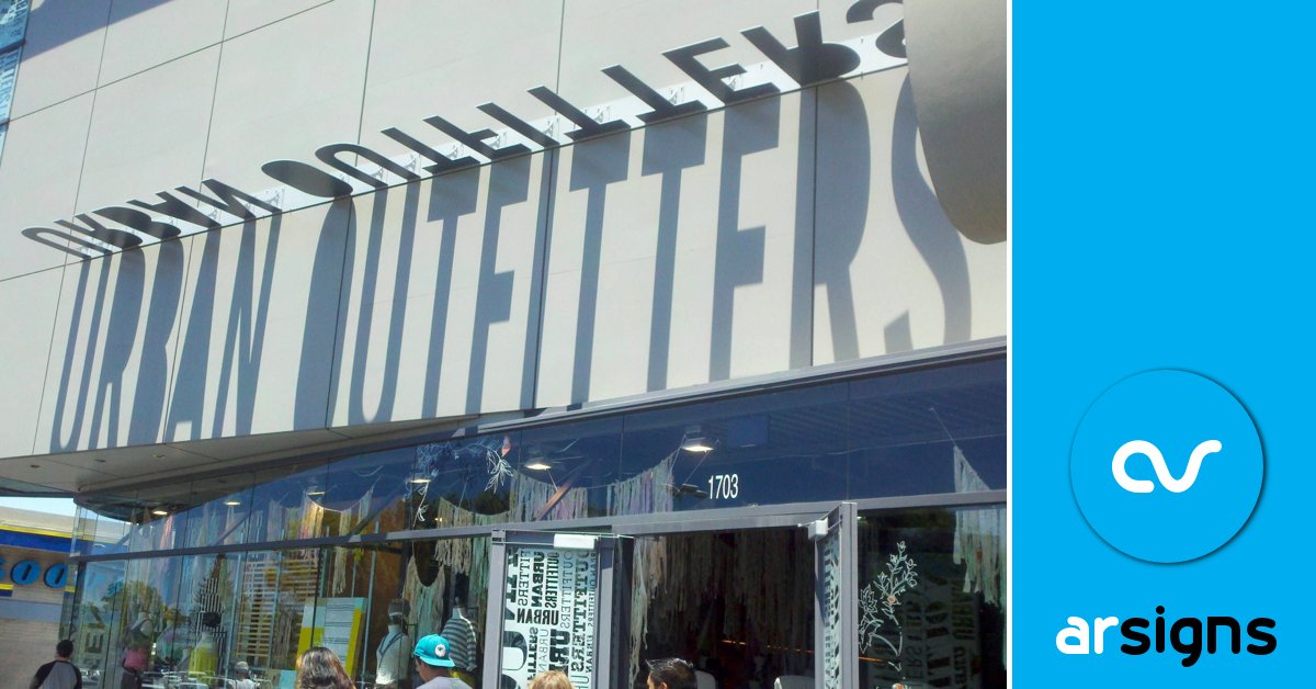 ArSigns's tweet image. Well, as we say farewell to another summer it's time to celebrate our old friend Sunshine for today's #FineSignFriday. 🤭 😁 

One for the #signgeeks today, demonstrating how sun and shadow can add a whole new dimension to building #signage - some quite stunning examples here!