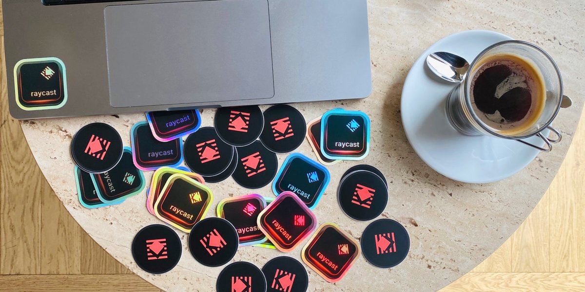 raycast's tweet image. 🎁 Wrapping up Launch Week in style…
A secret package for our community: Raycast Swag!
💫 All contributors will see a hint in Raycast to get their free gift
🏅 Retweet this post and we’ll randomly select 30 winners
🛍️ Available to everyone soon
#globalproductivitysupercharged