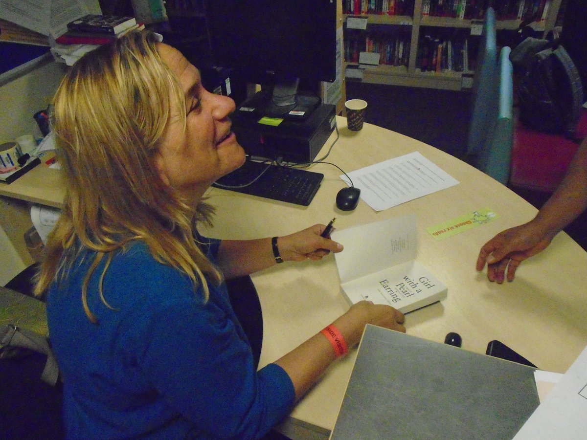 HMP Thameside tweet media