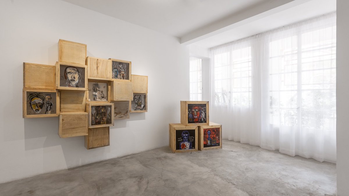 OHGALLERYSN's tweet photo. • SUR LE CHEMIN DES RÉFUGIÉS // HAKO HANKSON // OFF DAK’ART 2022

L’exposition monographique « Sur le chemin des réfugiés »dédiée à Hako Hankson se poursuit jusqu’au 30 juillet. 

Plus d’informations sur l’exposition sur notre site web : https://t.co/IIQJQtF8aa https://t.co/anddg3jz6C