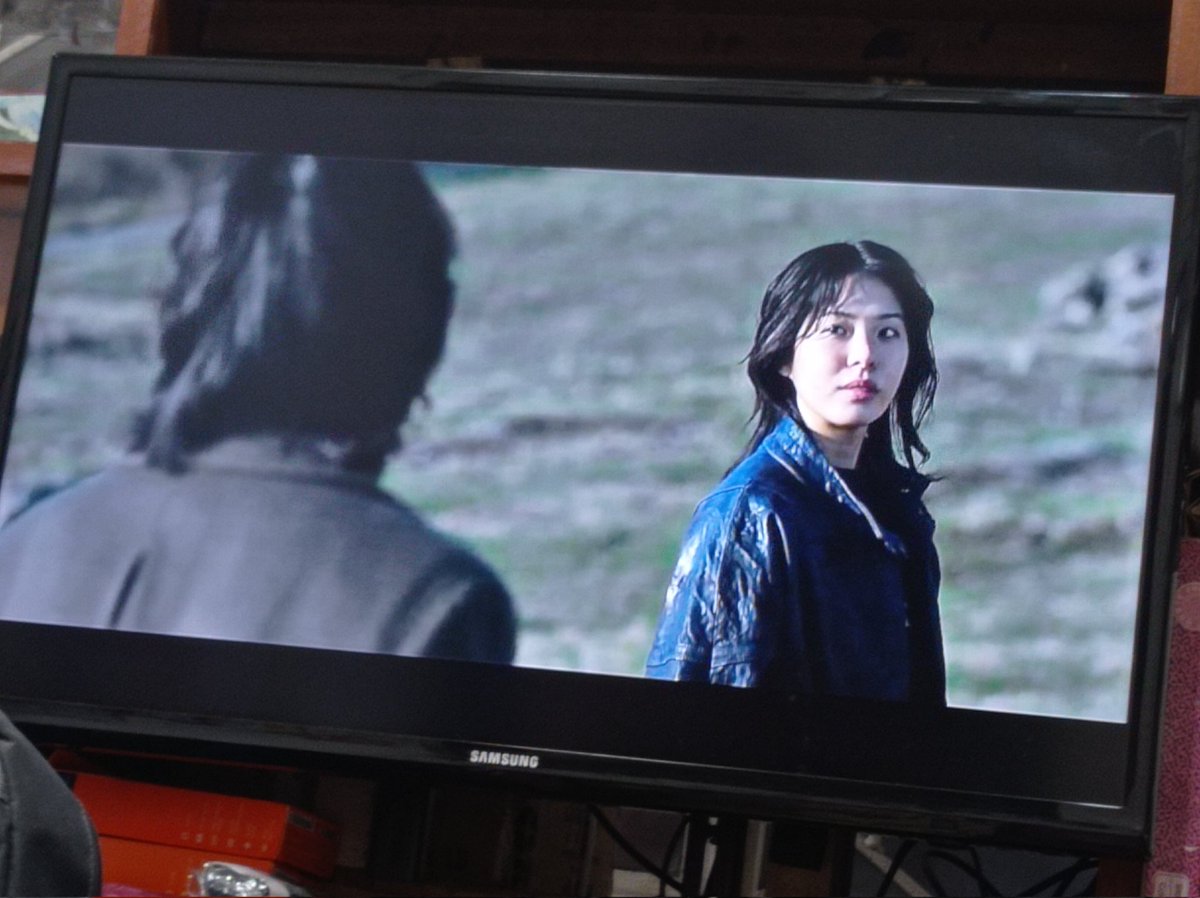 xandz34's tweet photo. Since i had watch part 1 before...
#TheWitchPart1TheSubversion 

Still very intriguing for part 2 🎥

#마녀 #魔女 #Manyeo 
#TheWitch
#TheWitch2
#TheWitchPart2TheOtherOne 

#kdrama #kmovies #koreanmovies #kdramas #kmovie #dramacool 
#KimdaMi #SeoEunSoo 

*Oppa!!!! #LeeJongSuk 🤩🥰 https://t.co/1ogaliHvXS