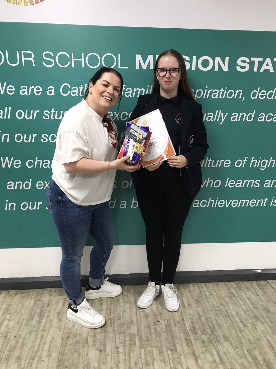 BTHCC_BYB's tweet photo. Our Edge Summer Prize Draw winners Graduate Isaac and Pioneer Eve presented with their vouchers - by Mrs Taylor - congratulations! Keep working hard! 🙌🏻🎉@bthcc_college @RachelPiXL https://t.co/Awuz5IRPLS