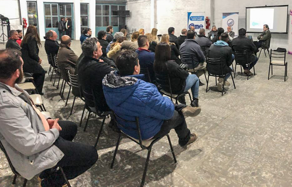 Impulso a Centros Comerciales Abiertos en San Juan: <a href="/redcame/">CAME</a> y la Fed. Económica de San Juan realizaron reuniones de asistencia técnica y sensibilización en  Rivadavia y Chimbas. Participaron @fctarrio, <a href="/MinnozziDino/">Dino Minnozzi</a> (pte. FESJ), <a href="/OAntonione/">Oscar Antonione</a> y Enrique Martinengo (PROCOM).