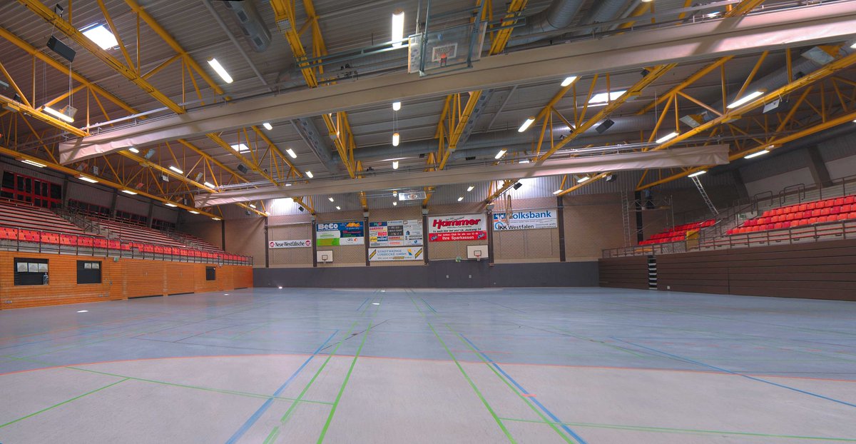 Ob Einzelleuchte oder Lichtbandsystem. Mit der #Evolution Familie der Sporthallenleuchte sind Sie als Sieger auf dem Treppchen.

Wir unterstützen Sie gerne als #Planer, #Architekt #Elektriker und #Bauherr bei Ihrem nächsten Projekt

#beleuchtung #leuchten #lighting #kotzolt