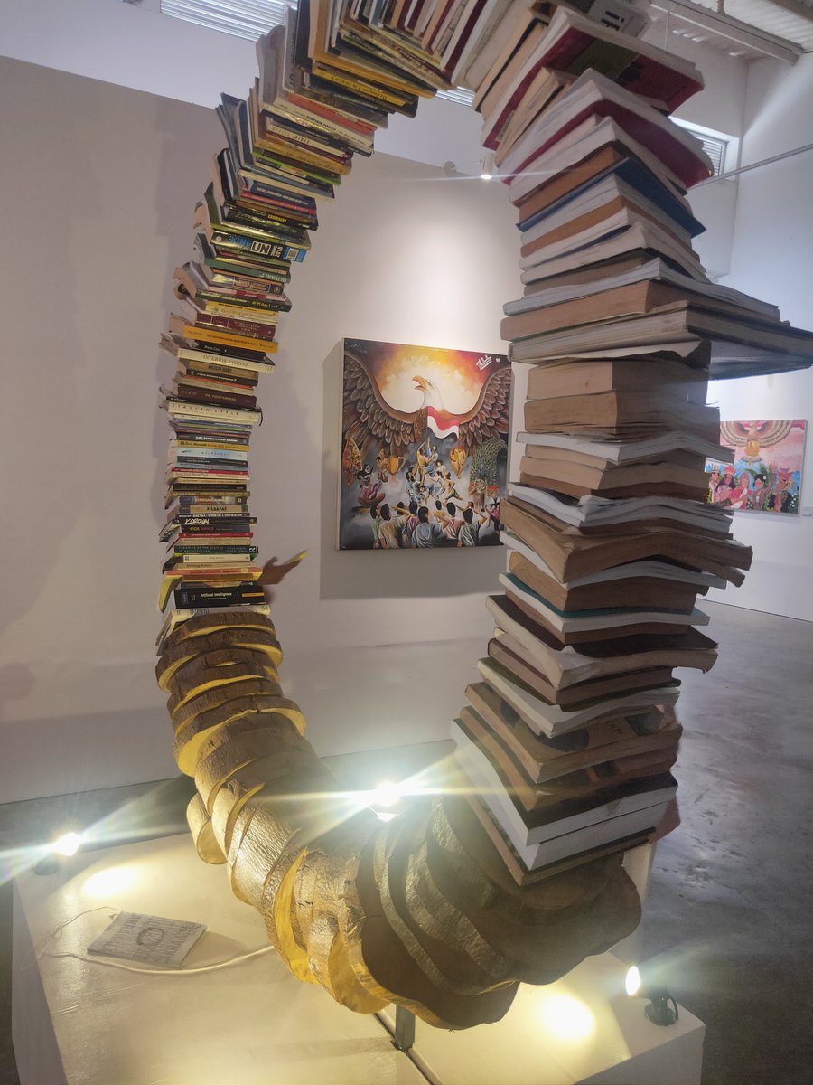 Biar seimbang mainnya jgn mol mulu,, sesekali pamer.. eh pameran