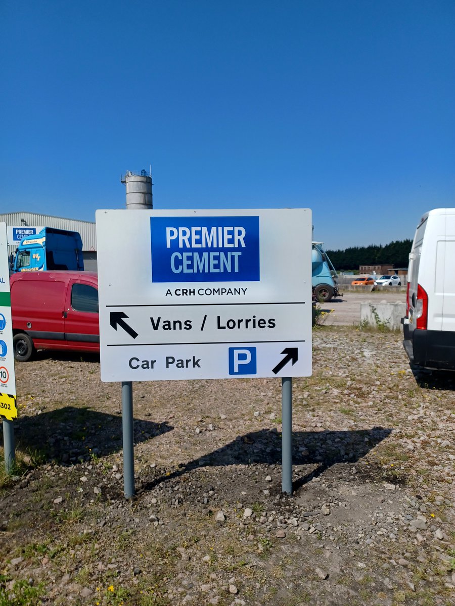 SxSwansea's tweet photo. A little refurb on this post mounted Parking Sign for Premier Cement
Fresh, clean, well-structured directional signs are important signage for any business to give your customers the guidance needed when arriving at your premises!
#postmountedsign #ExternalSigns https://t.co/sOi8jV0Mo3