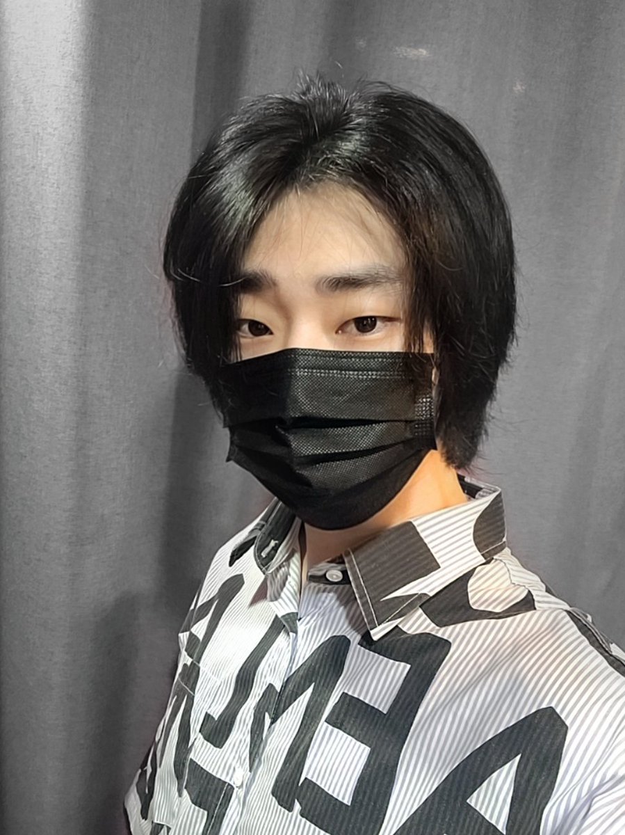 dcoy_official's tweet photo. [📷] 도선

검머 검마 ! 흔치 않죠?? 
문어 머리가 됐어요 🐙 

#DCOY #디코이 #도선 #Dosun https://t.co/RRdCkwpCp1