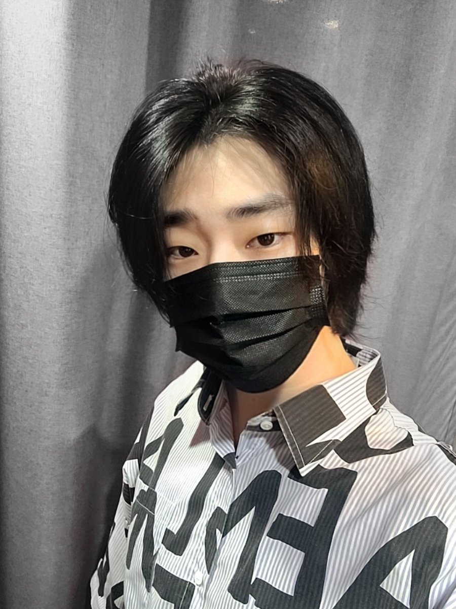 dcoy_official's tweet photo. [📷] 도선

검머 검마 ! 흔치 않죠?? 
문어 머리가 됐어요 🐙 

#DCOY #디코이 #도선 #Dosun https://t.co/RRdCkwpCp1