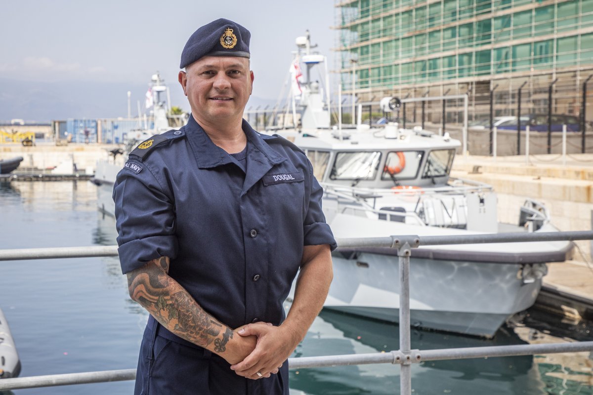 ⚓️

Congratulations to CPO(ETME) Dougal from <a href="/RNGibSqn/">Royal Navy Gibraltar Squadron</a> on being awarded the Worshipful company of Engineers Royal Navy Engineer of the Year award.

👏

<a href="/RoyalNavy/">Royal Navy</a>
<a href="/NavyLookout/">Navy Lookout</a>
