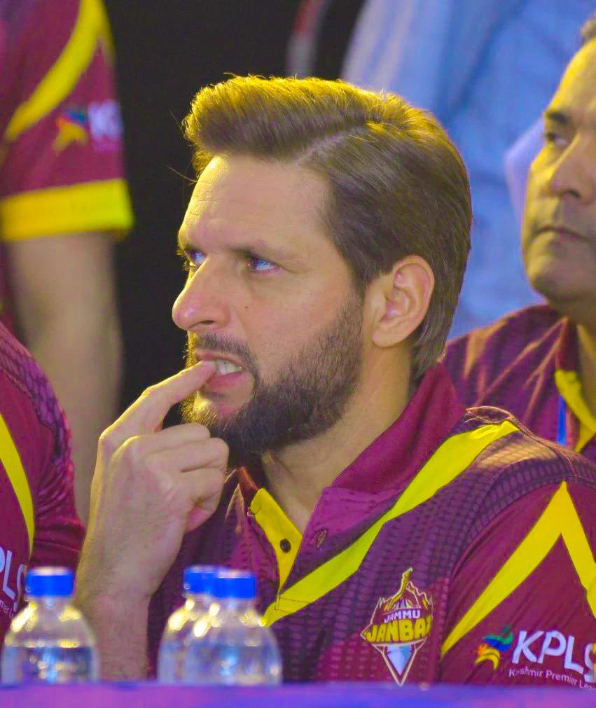 The cutest Afridi ever ♥️🤩

 @SAfridiOfficial 
#JammuJanbaz #kashmirpremierleague