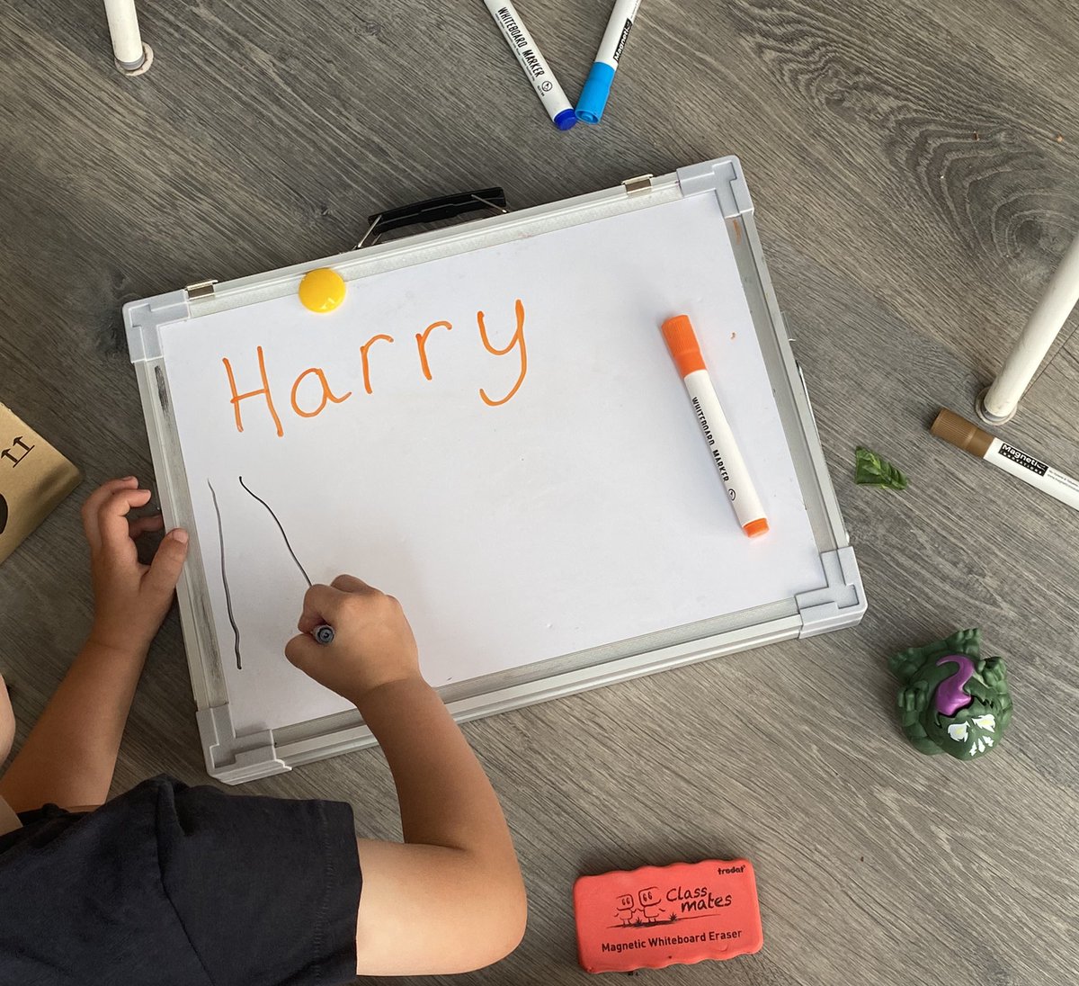 K8Solo's tweet image. My 4 year old son starts school in Foundation this August. He keeps asking to write his name, I think he’s done a great job! 💜

#edutwitter 
#newlearner
#foundation #school