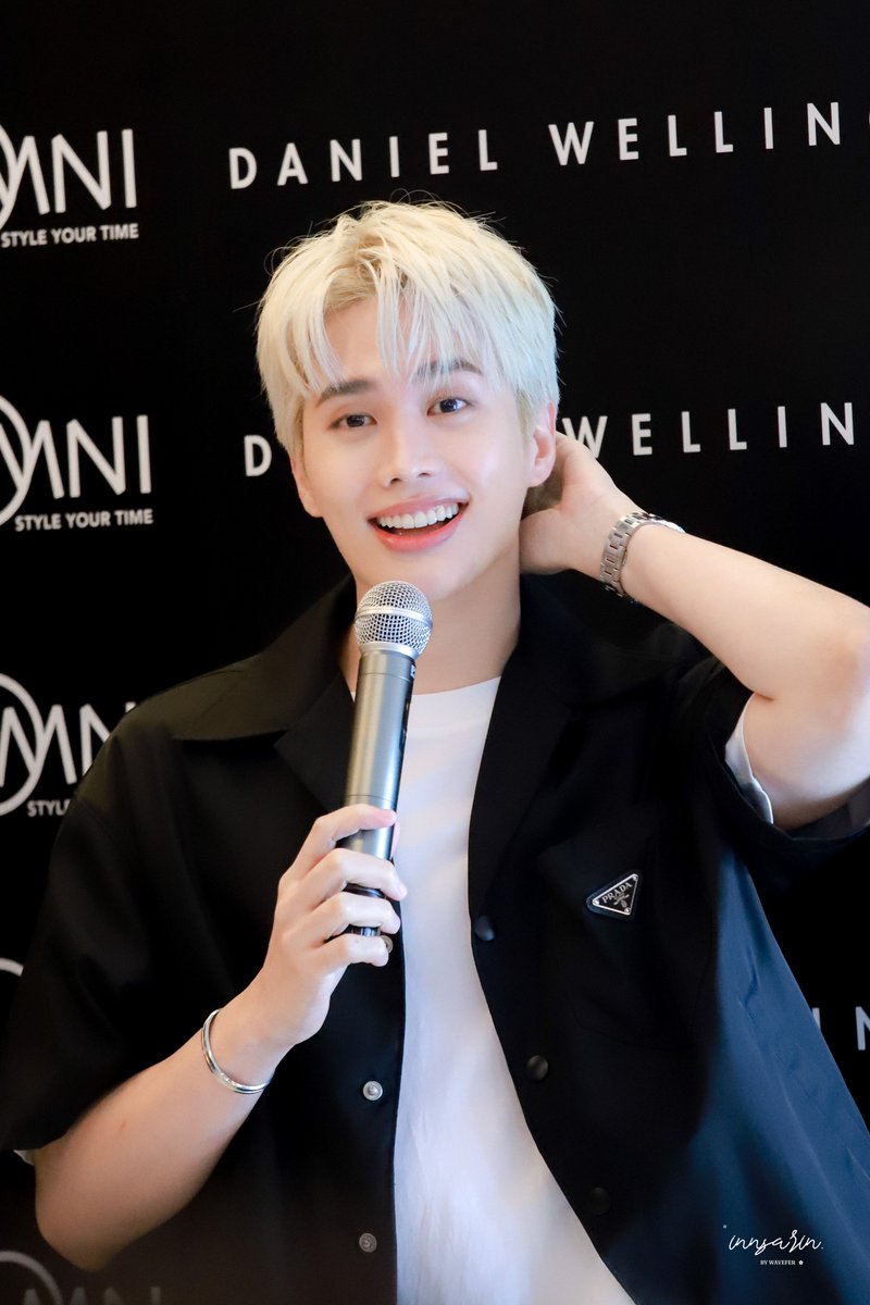 Wavefer_'s tweet photo. เมี้ยวอินเล่นกับใจคนเป็นแม่มากนะคะ
✿ — @innsarin 

꒰ #innsarin #DanielWellingtonxINNSARIN ꒱ https://t.co/jp4Ci13w39