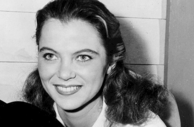 Happy birthday Louise Fletcher!! 