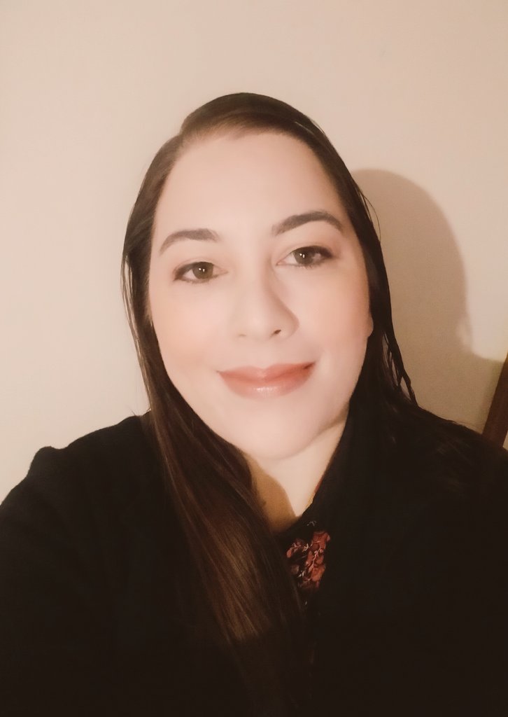 thegrowlinggrin's tweet photo. Working on my next directorial project 2023 &amp; trying desperately hard not to spill the beans. 
I'm extremely excited, somewhat intimidated &amp; eager to spend my days thinking about the play. I know how much my Nan Lana would love this.
#director #theatre #script #workbeforeplay https://t.co/brOmNTV3DU