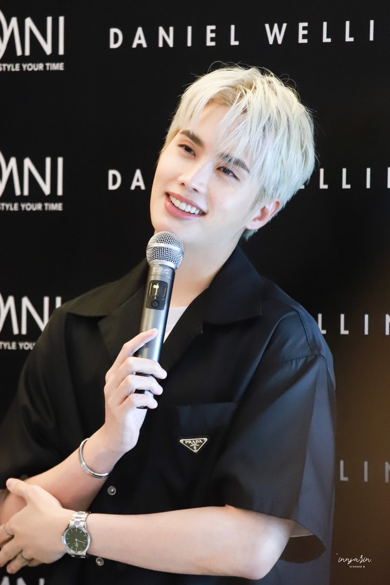 Wavefer_'s tweet photo. จังหวะตกหลุมรัก ♡
✿ — @innsarin 

꒰ #innsarin #DanielWellingtonxINNSARIN ꒱ https://t.co/Lj31JJmSzh