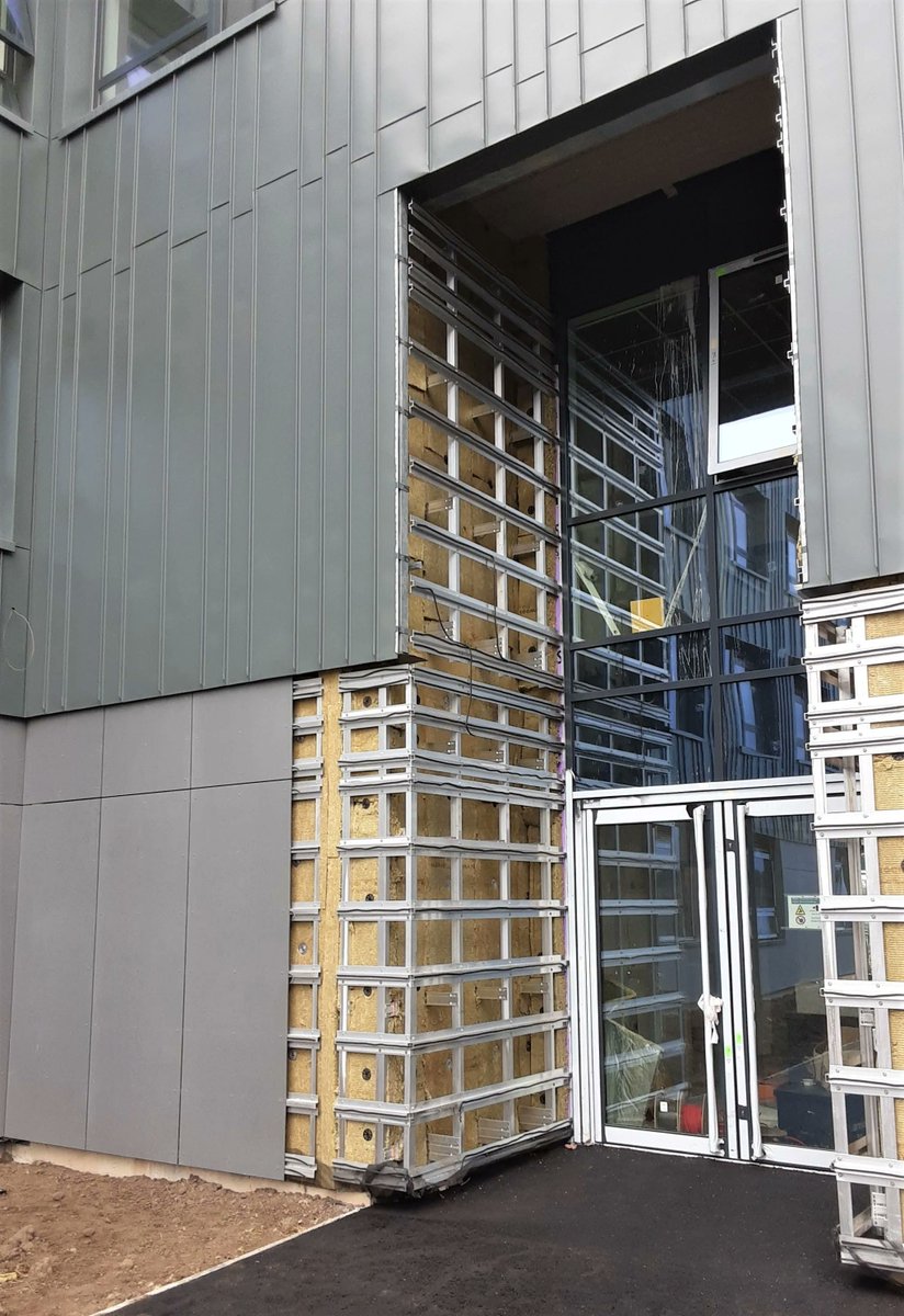 LongworthFacade's tweet image. We're coming to the end of our works at Edgar Wood Academy in Middleton for Wates Construction. We just have some small areas to be clad around entrances as you can see here.

A great effort by all the team involved in the office and out on site.

#edgarwood #equitone #greencoat