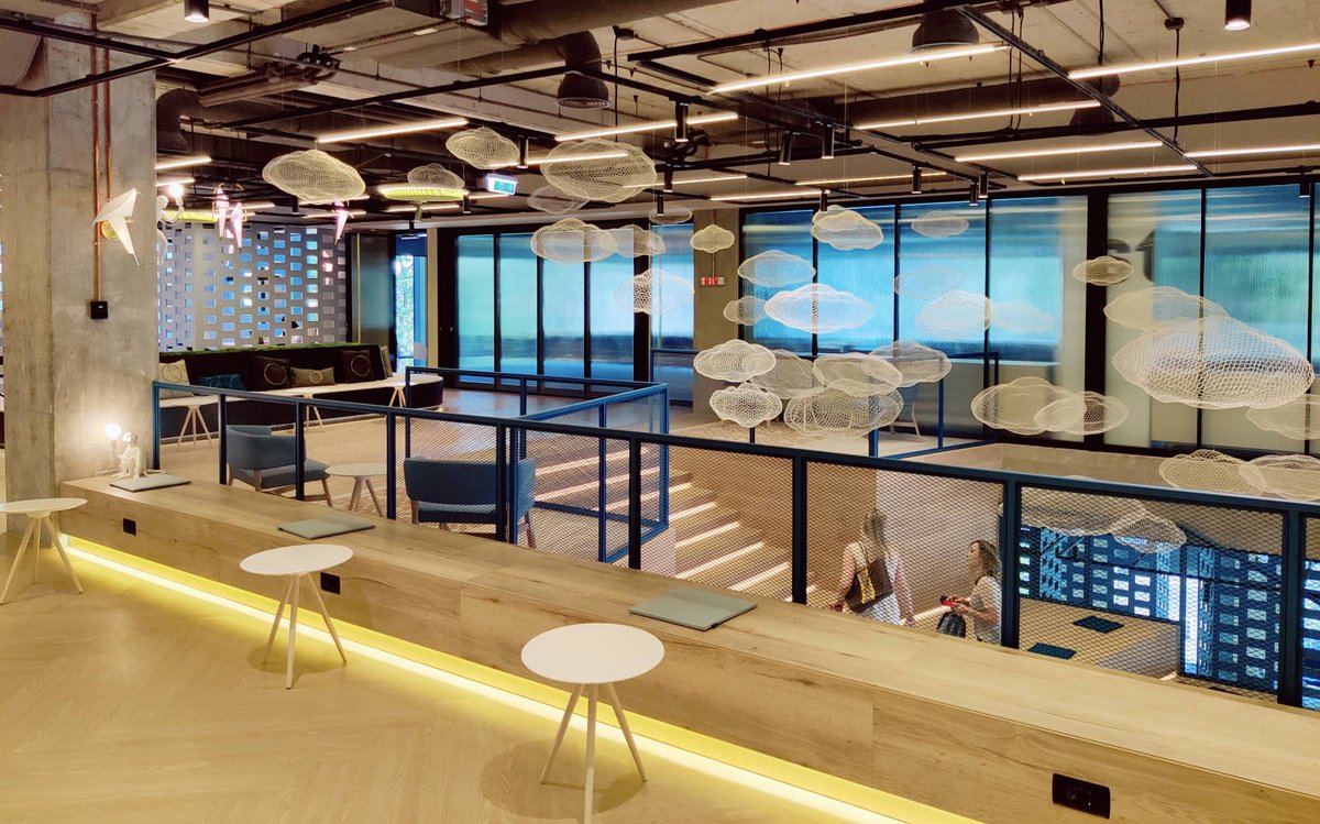 Suntem încântați să anunțăm deschiderea Stup, un nou proiect dedicat antreprenorilor, creat de <a href="/B_Transilvania/">Banca Transilvania</a>  alături de partenerii ei.

#sefacelastup

hosterion.ro/blog/banca-tra…