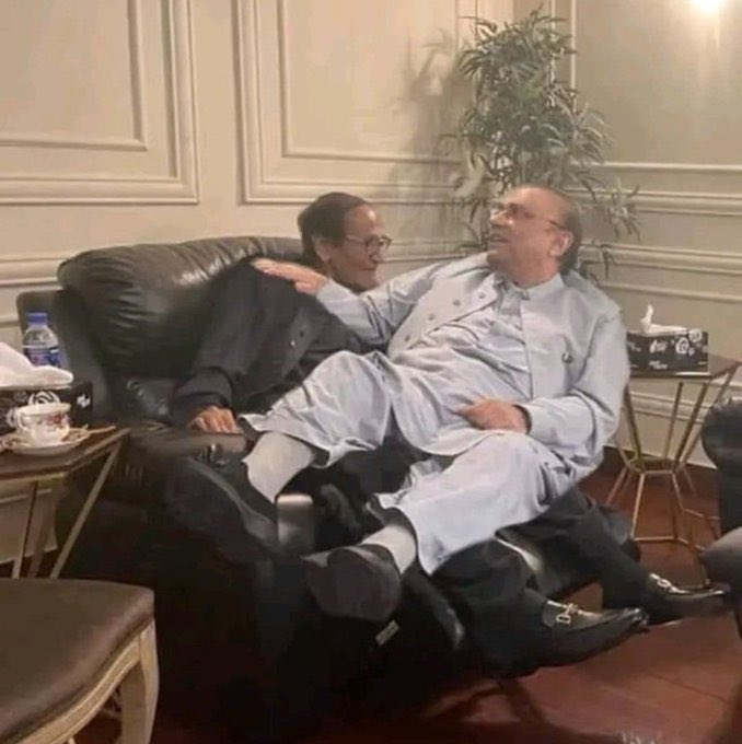 Imran Riaz Khan tweet media