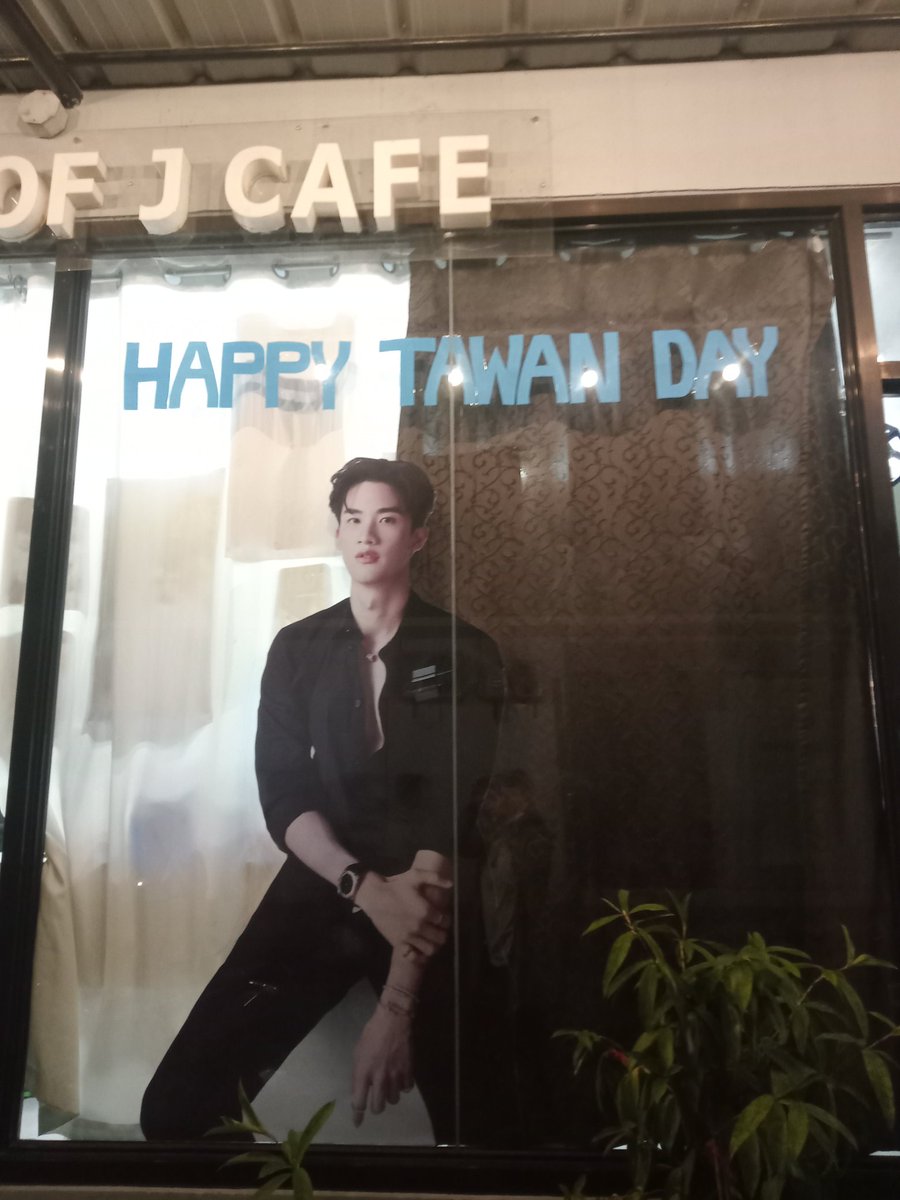 sripanwapolca's tweet photo. Happy Tawan Day
All bundles has been restocked. Thank you so much for the support 🙏 Just visit @CupzofJCafe 

at dahil na oos nyo ang bundles (madami na pala tayo 🥺)  we will give our tarps paunahan nalang po - if nakabili kayo day 1 pwede pakita nyo nalang CS 
#Tawan_V https://t.co/aVw4f0vLiH